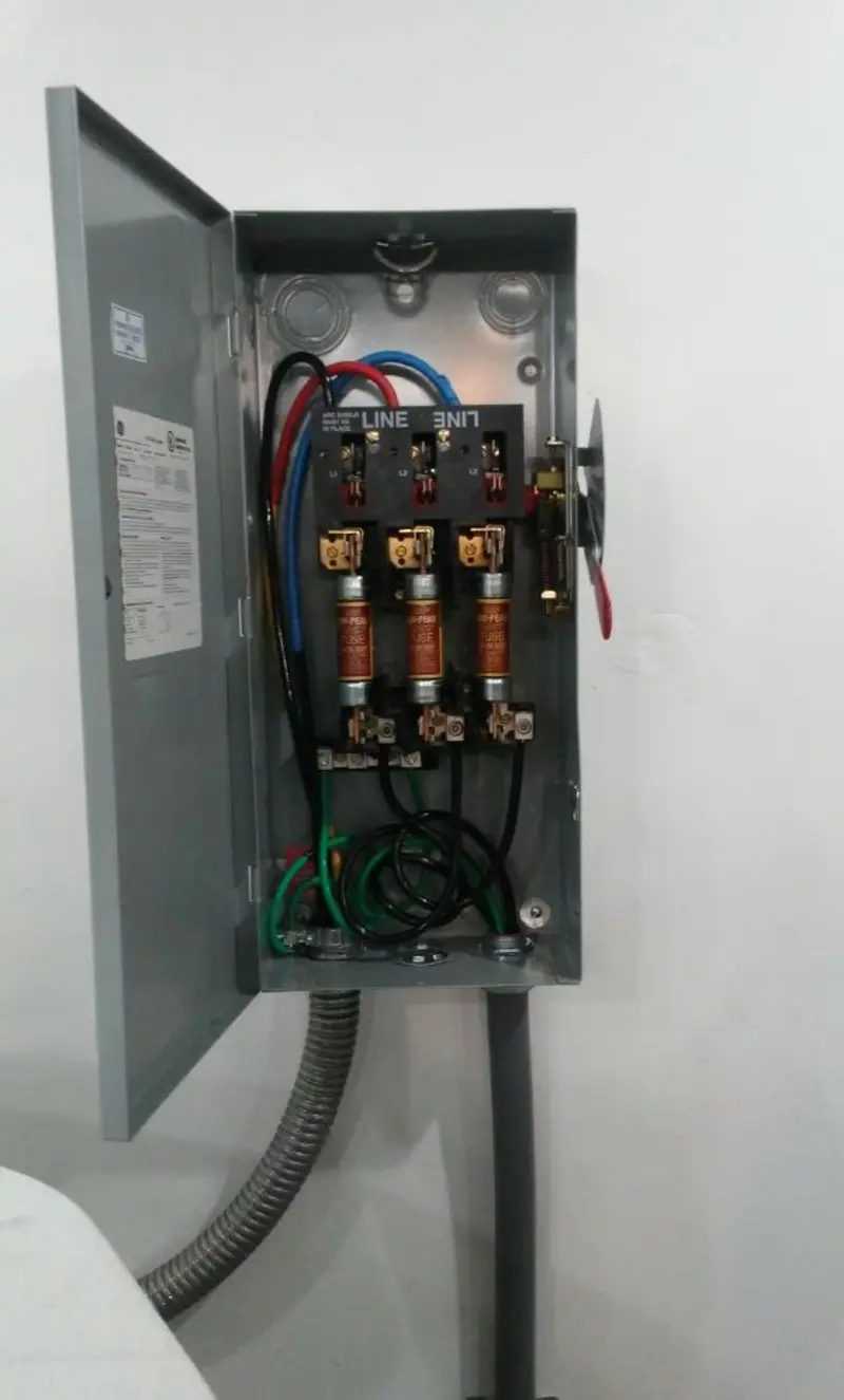 Three-phase disconnect switch installed for Electrical Wiring & Rewiring in Abbeville